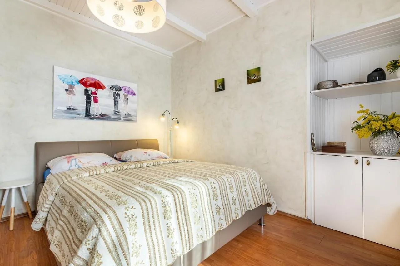 Holiday Home Cohar Rovinj 0*,