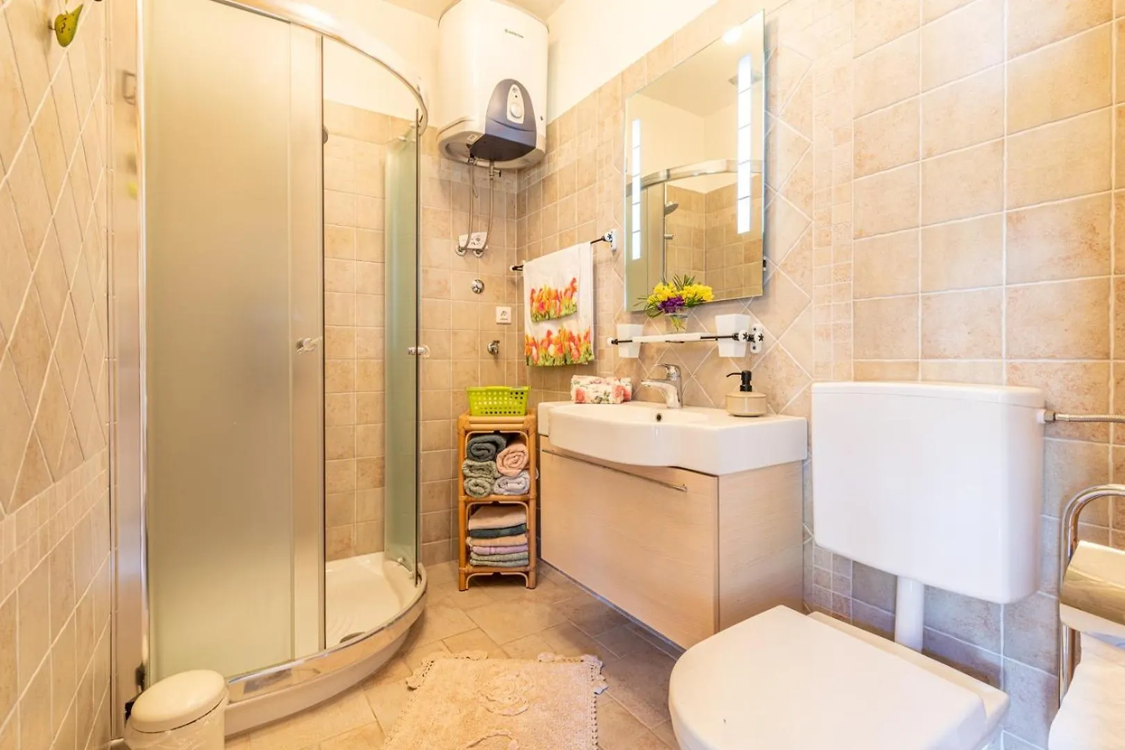 Apartment Holiday Home Cohar Rovinj